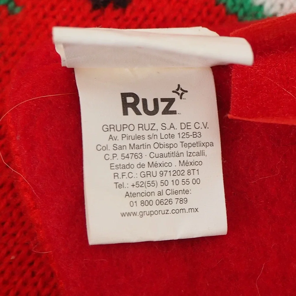 Disney Holiday Minnie Mouse Small Knit Tree‎ Skirt 17